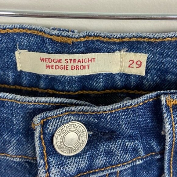 Levis Wedgie Straight Jeans Blue Revolve Size 29 x 26 Button Fly High Rise Denim - Picture 5 of 13